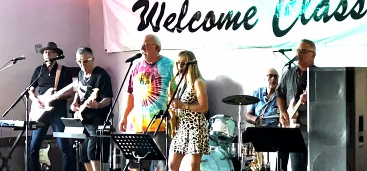 Backyard Elephant band playing at the CSSS 1970 Grads 50+2 Reunion - Saturday night